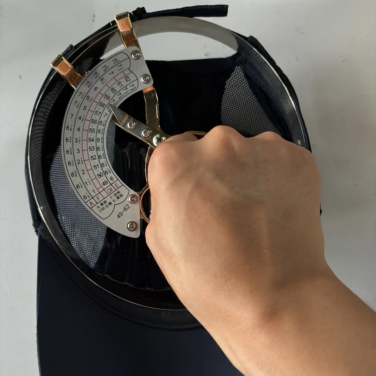 Tashqi faoliyatlar uchun nafas oladigan uniseks UV himoya beysbol shlyapasi.