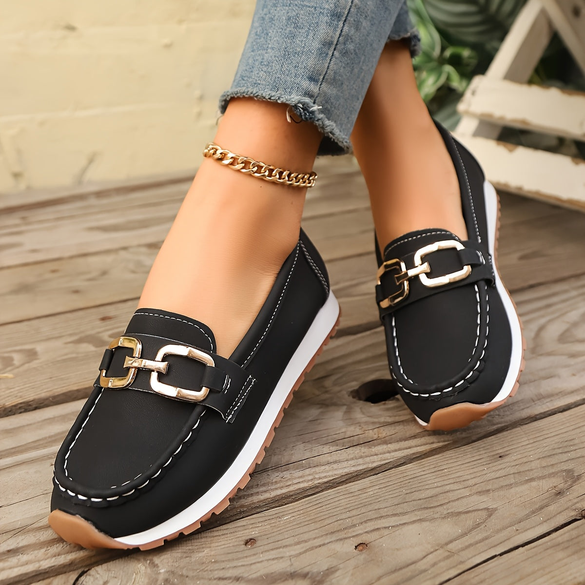 Women's Slip-On Loafers Solid Color Stain-Resistant All-Season Comfort