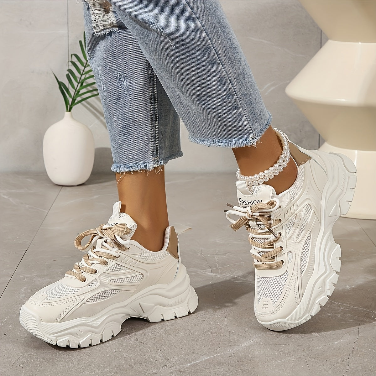 Ayollar uchun Chunky Platform sneakers oq bej kundalik poyabzal qalin tag bilan