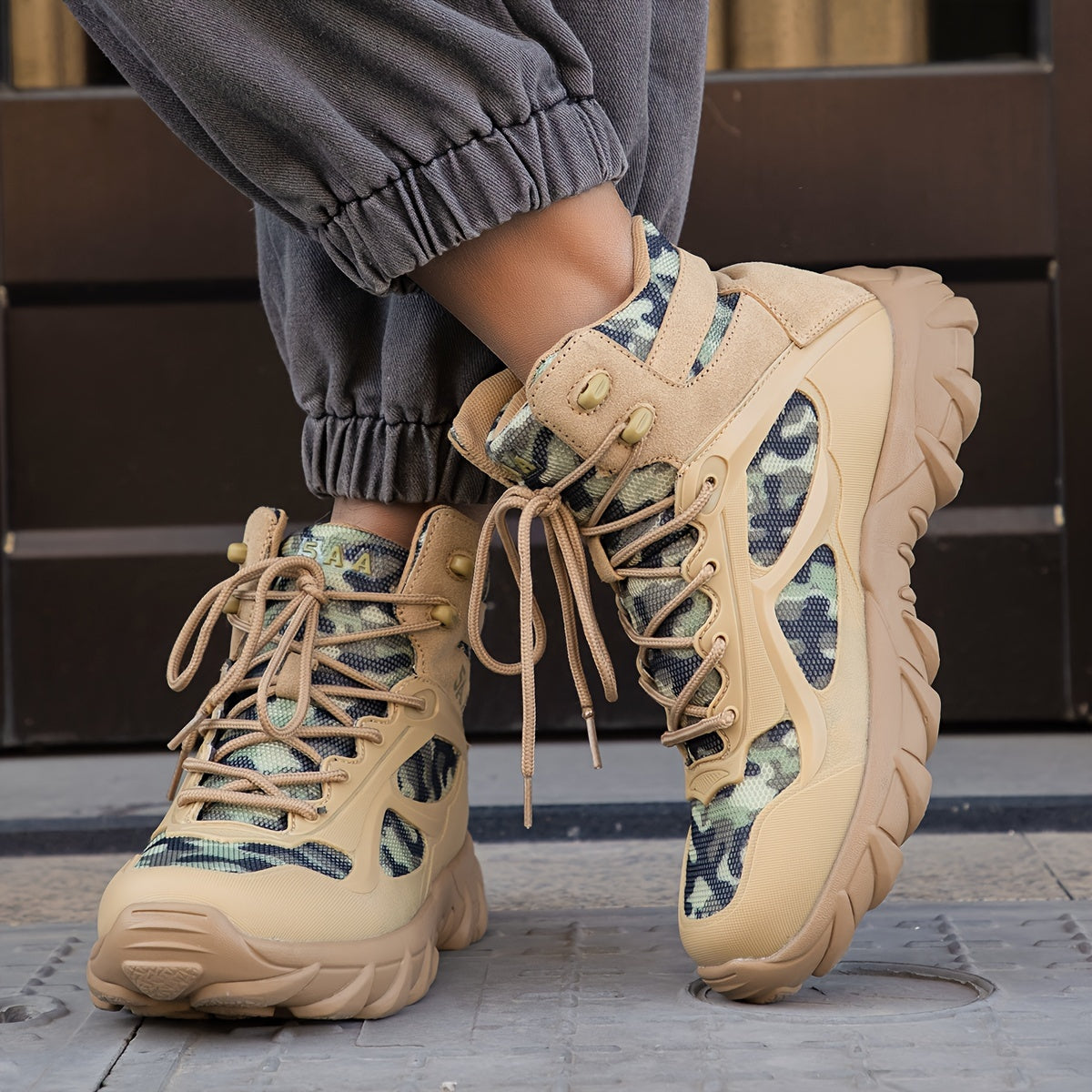 Men's High Top Hiking Boots Durable Outdoor Non-slip Lace Up All-Season Solid Color