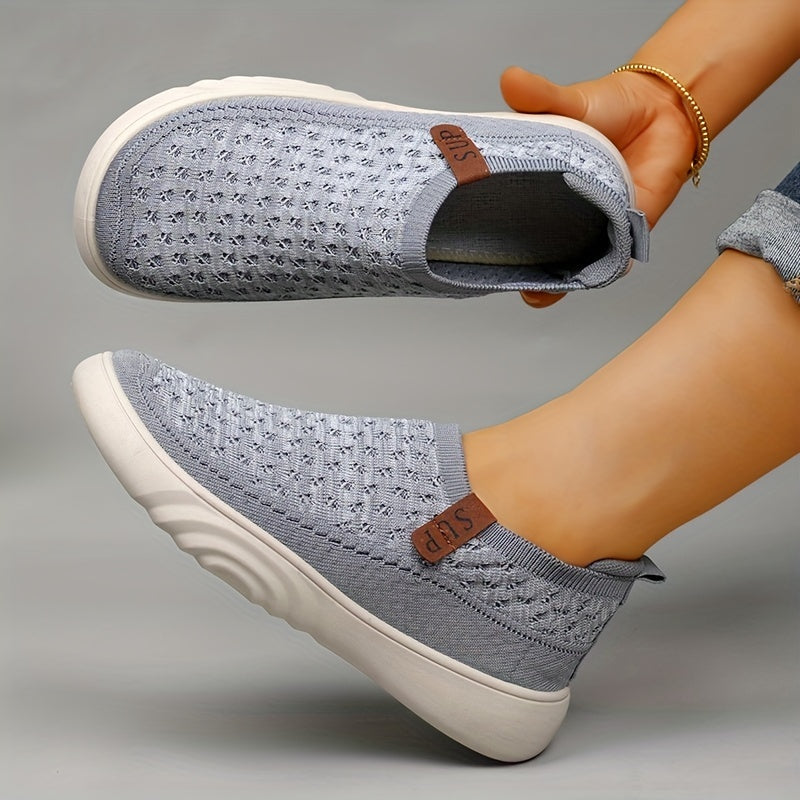 Ayollar uchun nafas oladigan tikilgan slip-on sport poyafzallari, yopishmaydigan taglik bilan