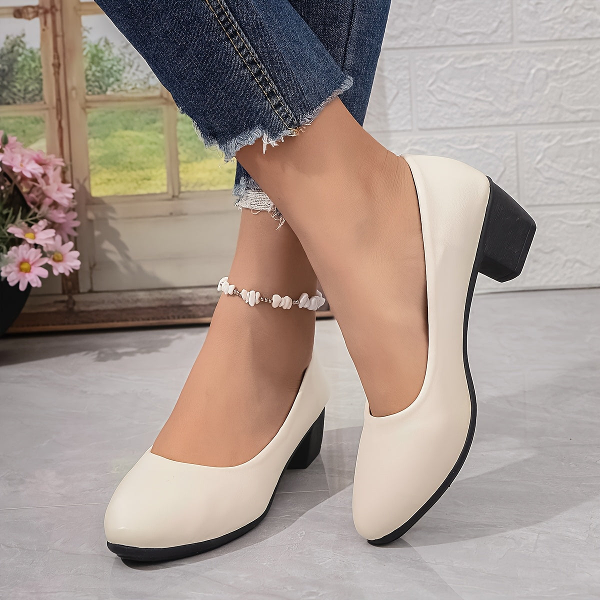 Women's Faux Leather Block Heel Shoes Solid Color Plain Toe for Work