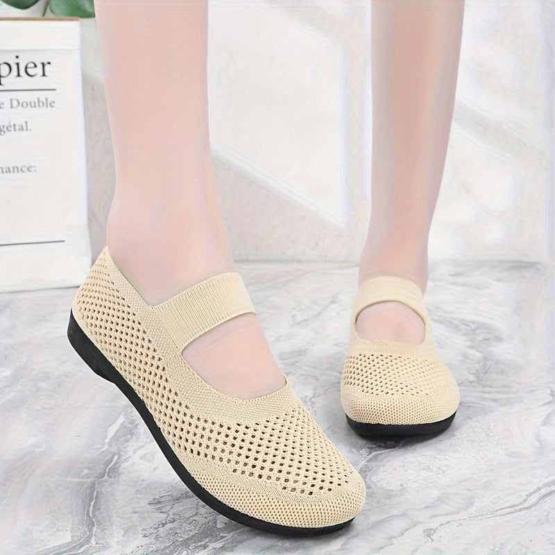 Lightweight Breathable Hollow Fabric Sneakers for Spring and Autumn Men