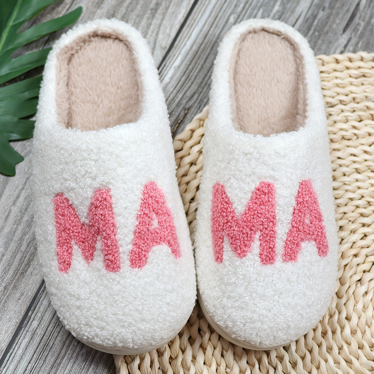Women's Plush Slippers with "Mama" Lettering Non-Slip Indoor Outdoor Warmth