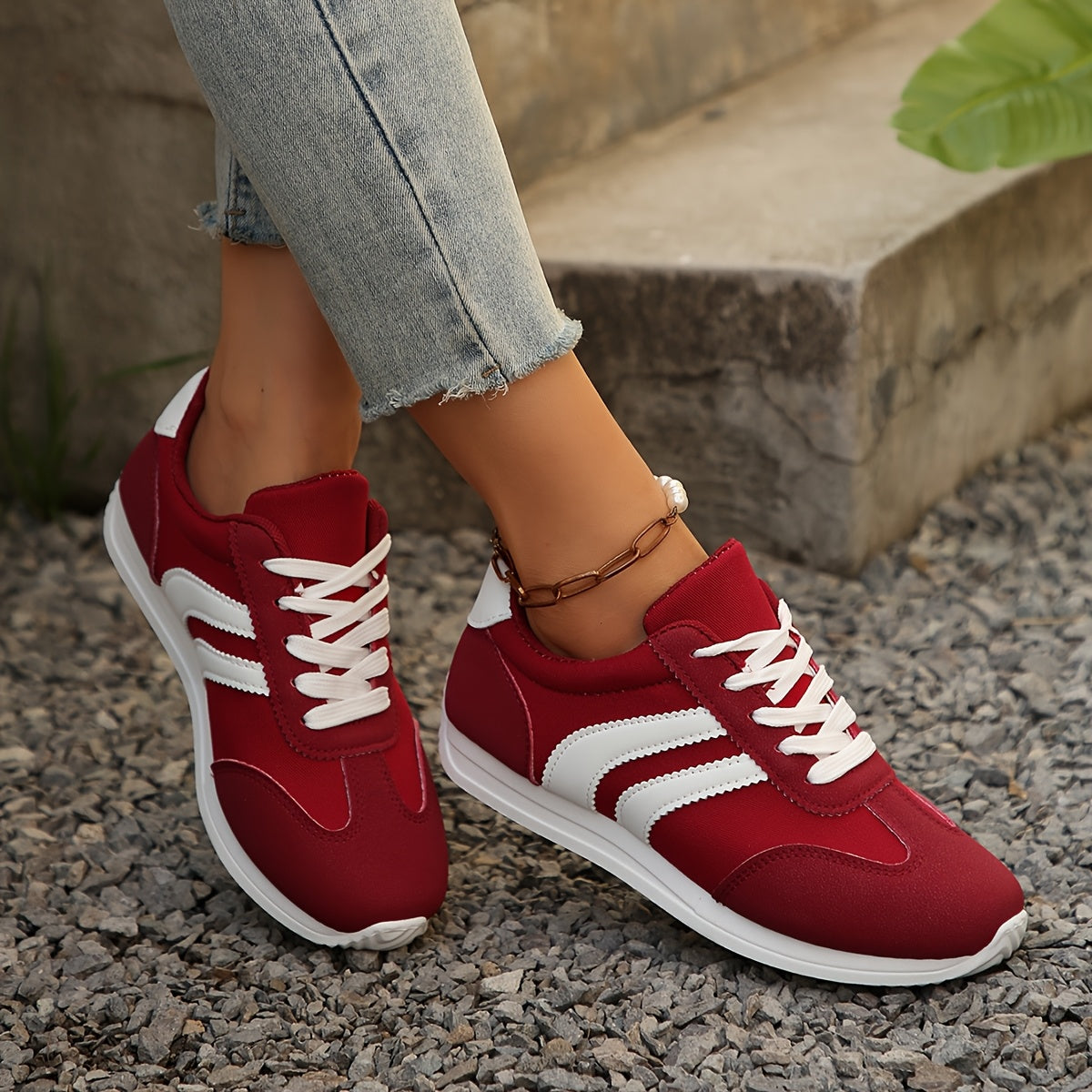 Women's Casual Mesh Sneakers Lightweight Slip-Resistant Walking Shoes