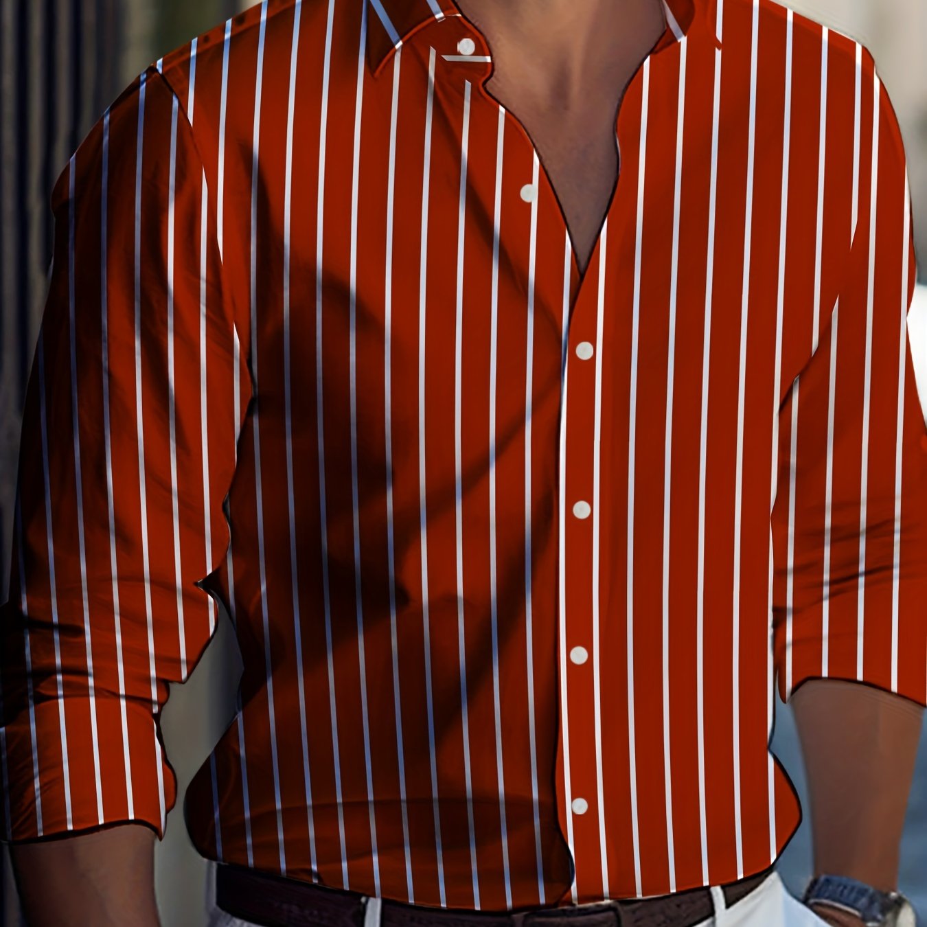 Chiziqli printli katta o'lchamdagi erkaklar ko'ylagi turli holatlar uchun mos keladi