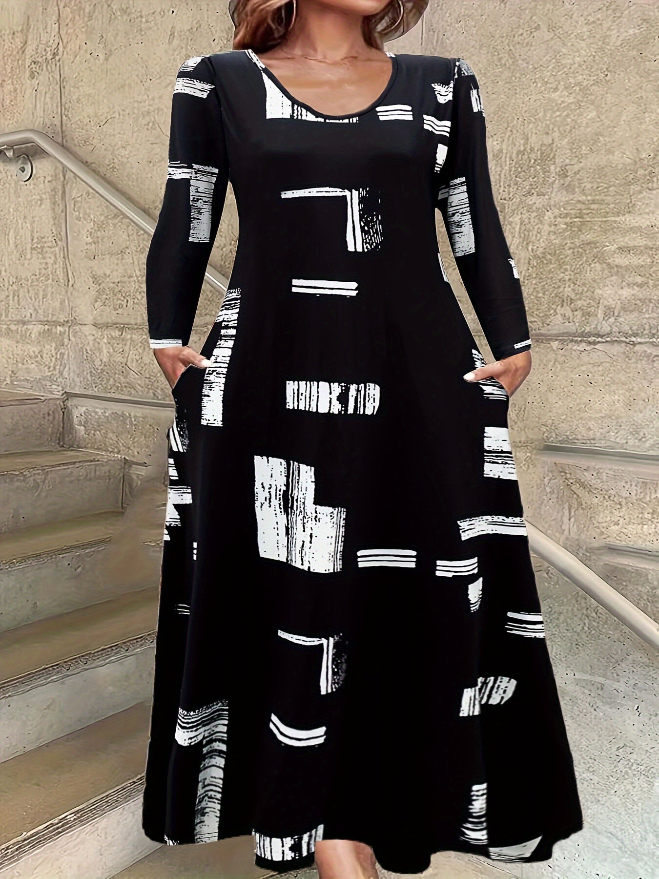 Plus Size Long Sleeve Crew Neck Dress with Pockets Patchwork Knit Fabric All-Season