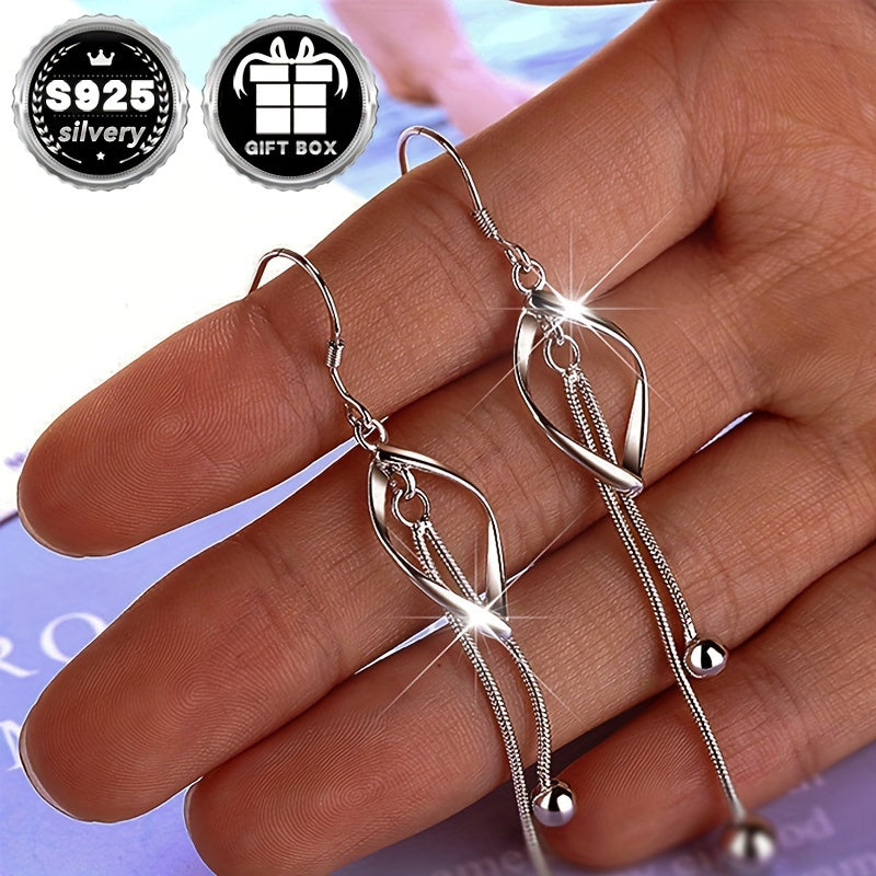 925 Sterling Silver uzun tassel bilakuzuklar, Yevropa va Amerika uslubida, taxminan 3.9g og'irlikda. Ushbu bilakuzuklar nafis va jozibali kumush to'plarni namoyish etadi, maftunkor va nozik bir aurani tarqatadi.