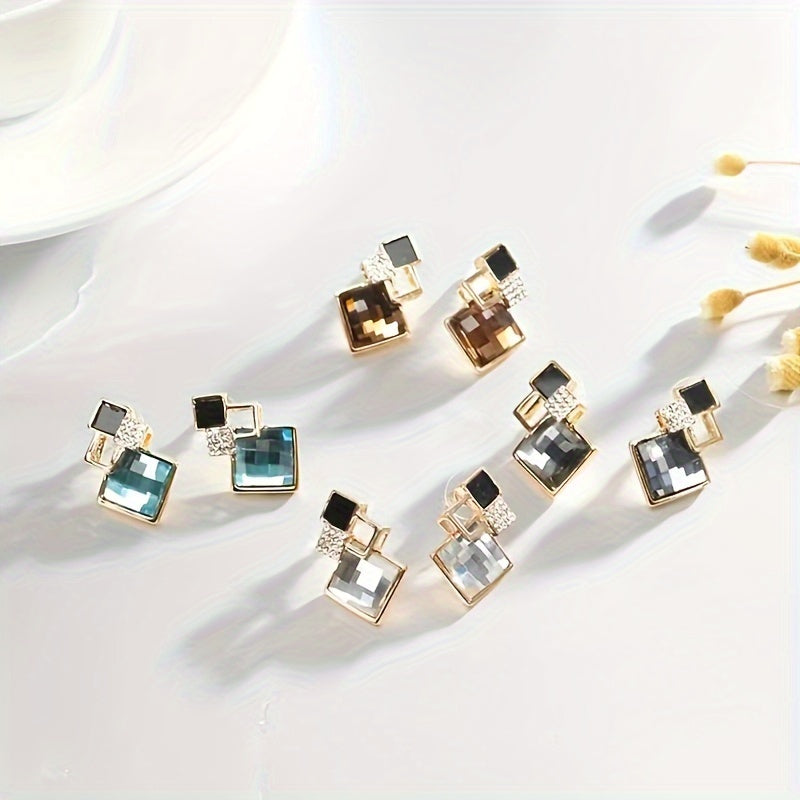 Винтажный комплект украшений с квадратными серьгами и ожерельем в различных цветах