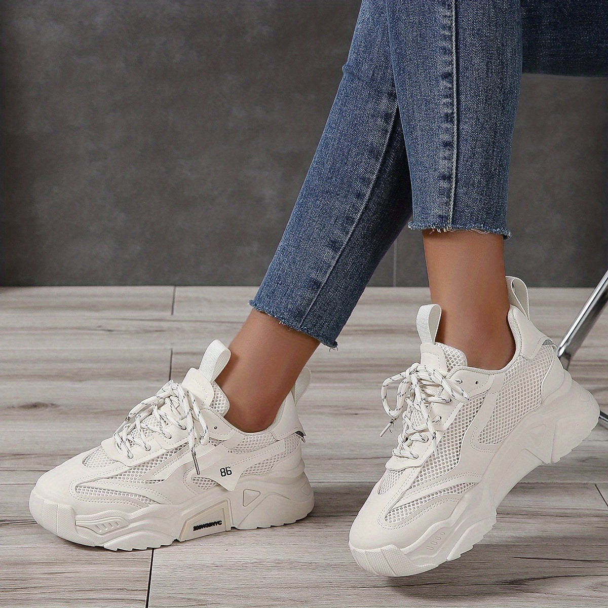 Women's Mesh Sneakers Breathable Lace-Up Low Top White Casual Shoes