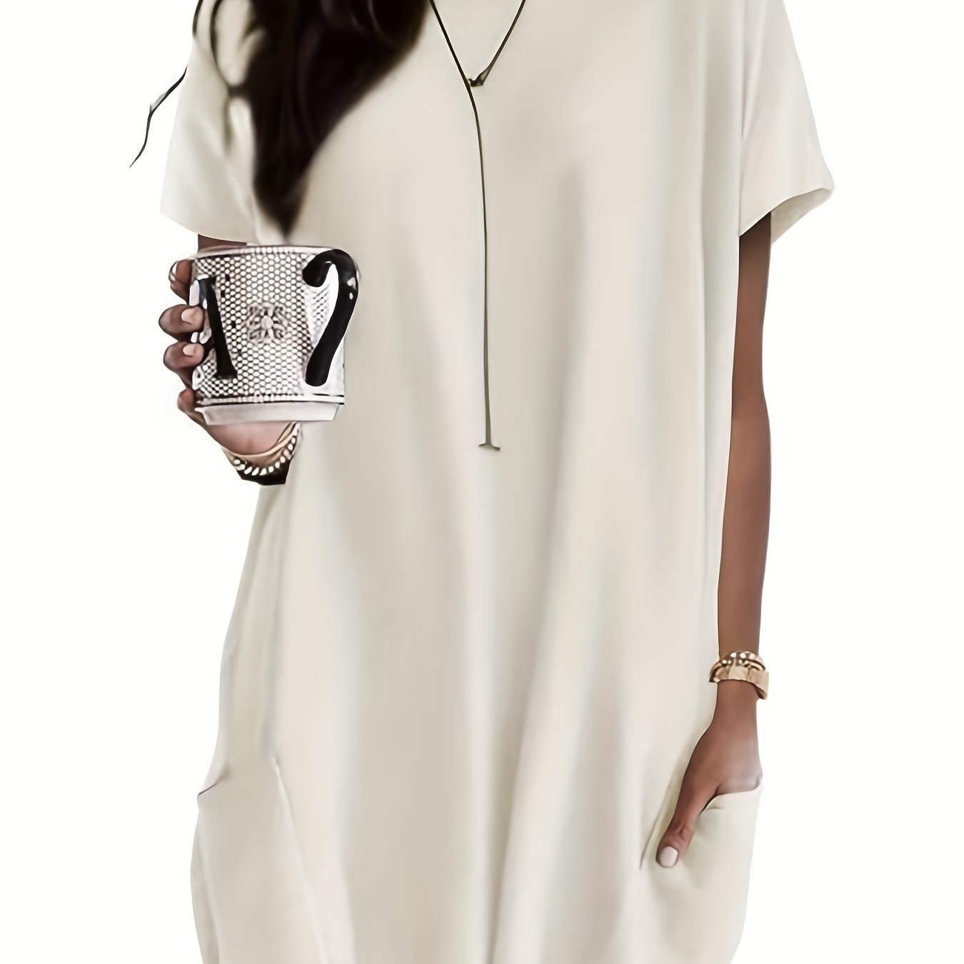 ayollar uchun keng va erkin fitli oversize T-shirt, choqmoqlar bilan, bahor va yoz uchun