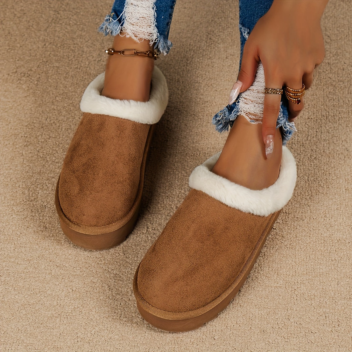 Women's Fleece-Lined Slip-On Slippers Beige White Indoor Outdoor Comfort