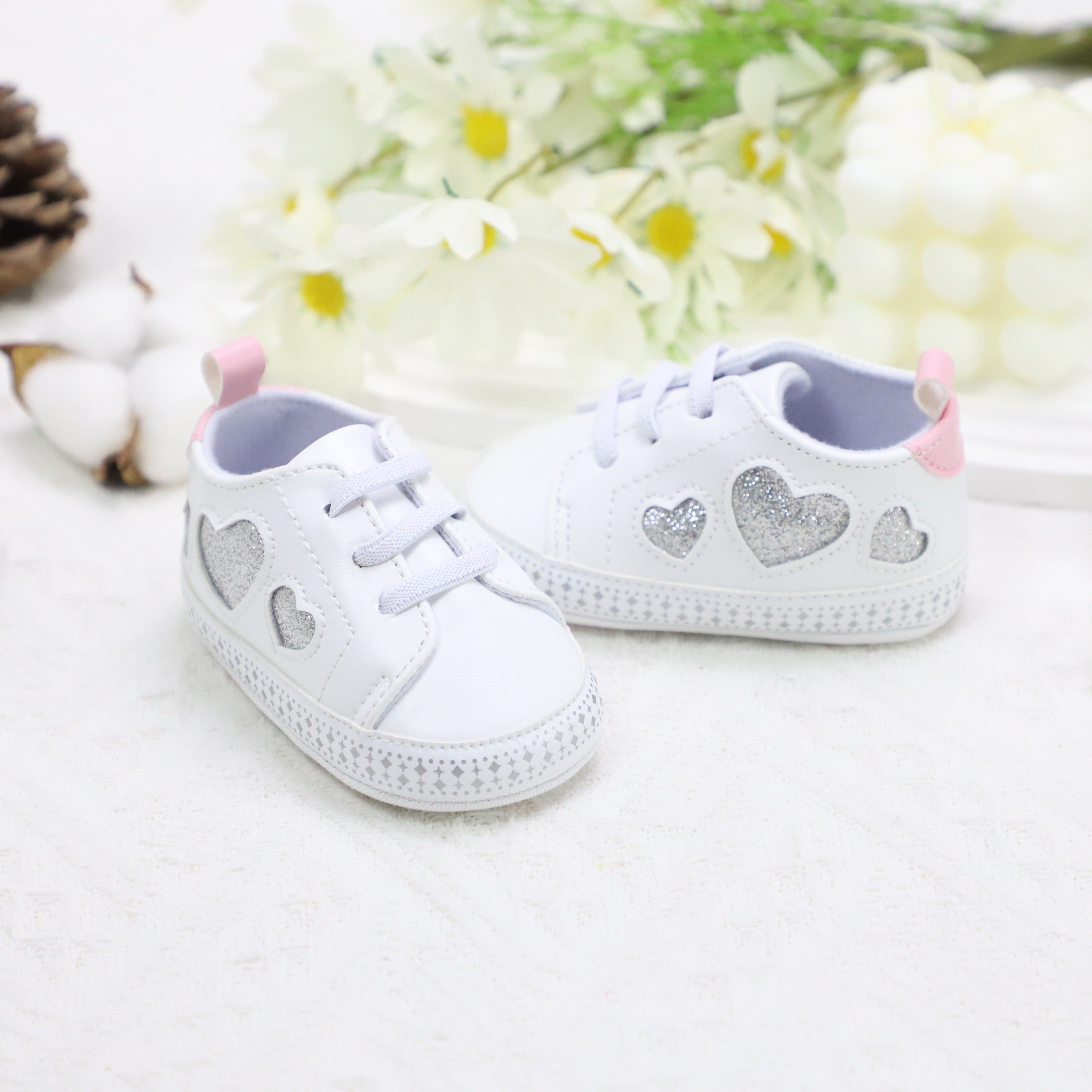 Sparkling Love Design Non-Slip Infant Shoes for Daily and Holiday Use All Seasons