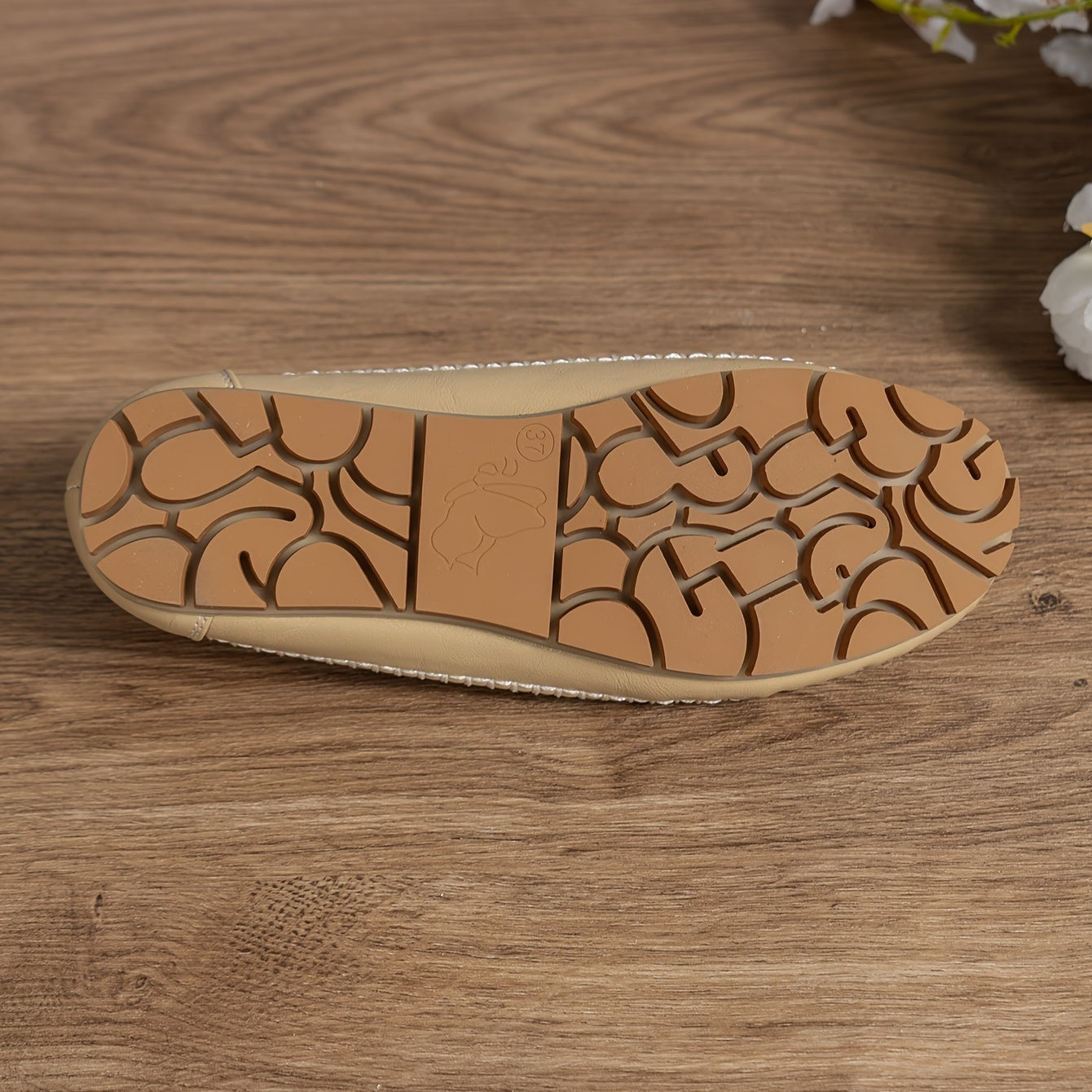 Plus-Size Women's Slip-On Flats Breathable PU Floral Rhinestones