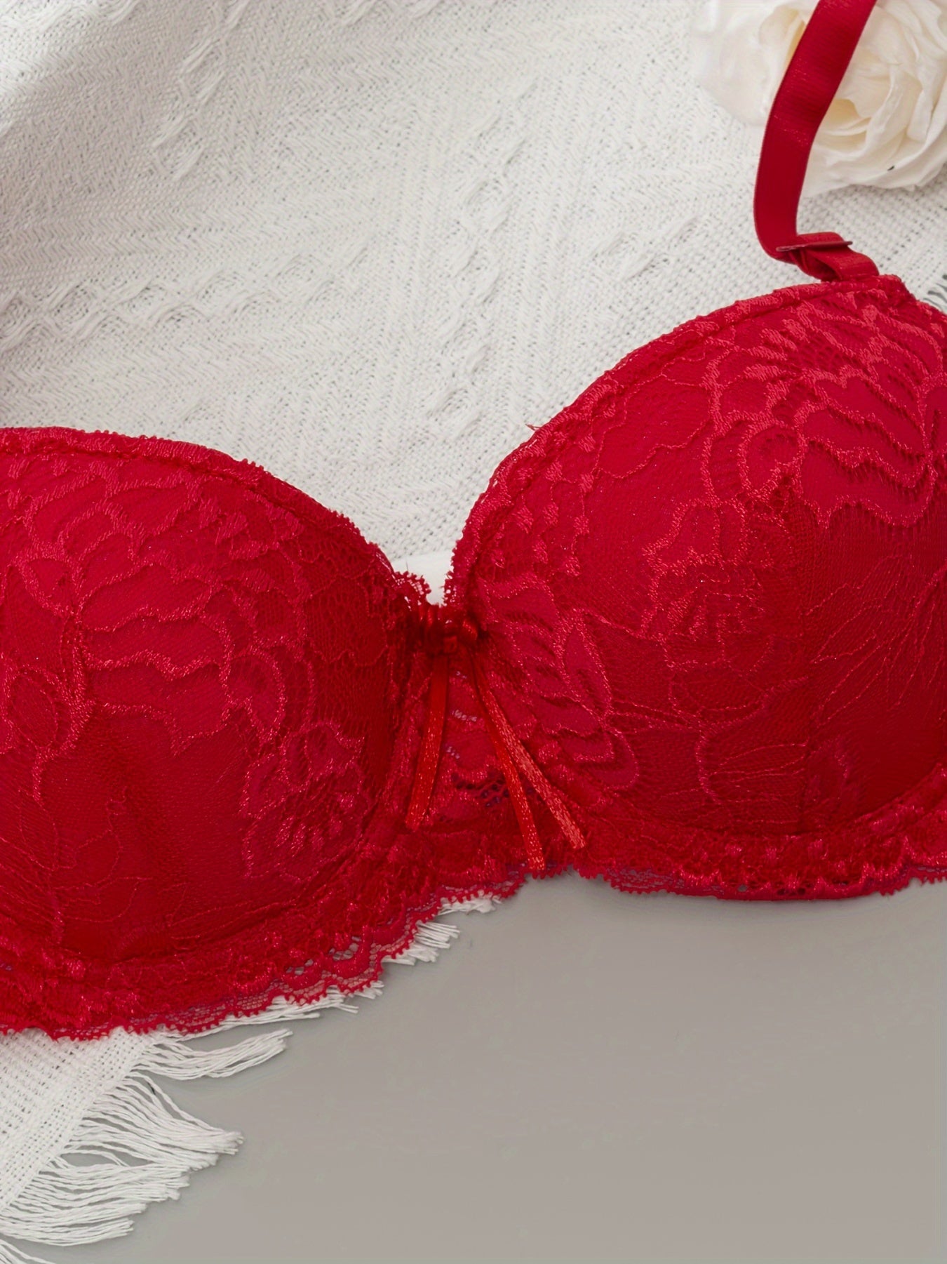 Women's Floral Lace Lingerie Set with Bow Detail and Underwire Bra