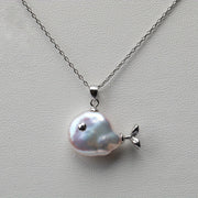 Ручной работы барочный кулон из пресноводных жемчужин в виде рыбы - S925 стерлинговое серебро, очаровательная морская тема, идеально подходит для повседневной носки и подарков, батареи не требуются