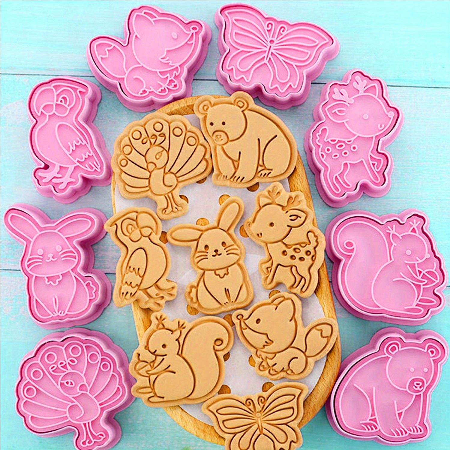 Set of 8 Cartoon Animal Cookie Cutters for Baking and Pastry Decoration