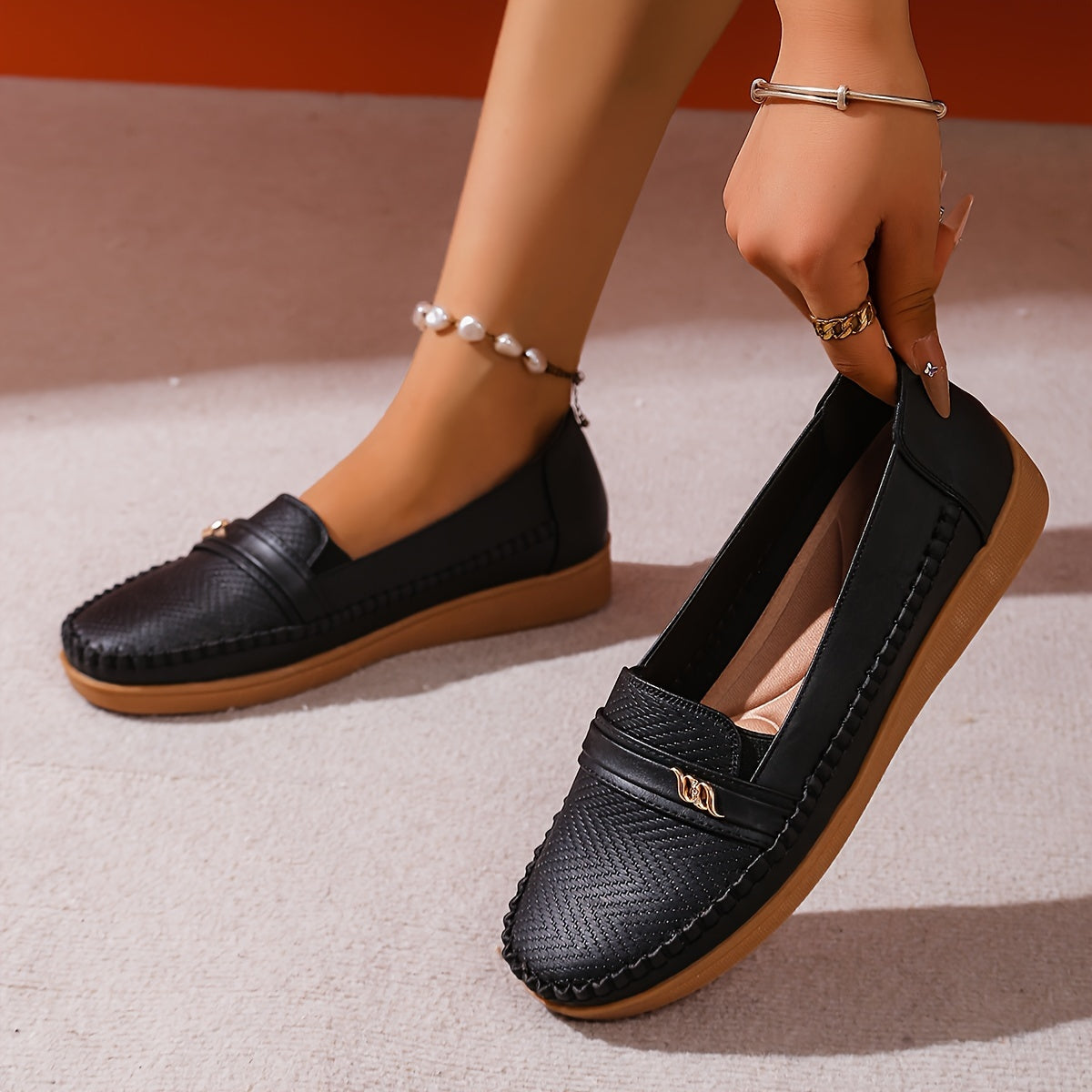 Women Loafers Solid Color Flannel Lined Slip-On Shoes with Buckle