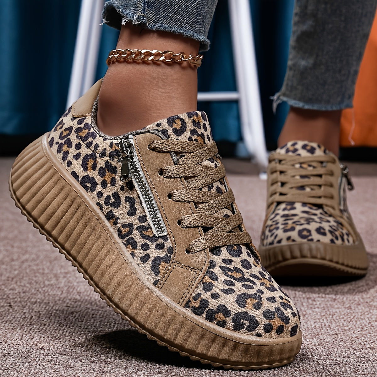 Women's Leopard Print Casual Sneakers Breathable EVA Sole Low-Top Walking Shoes