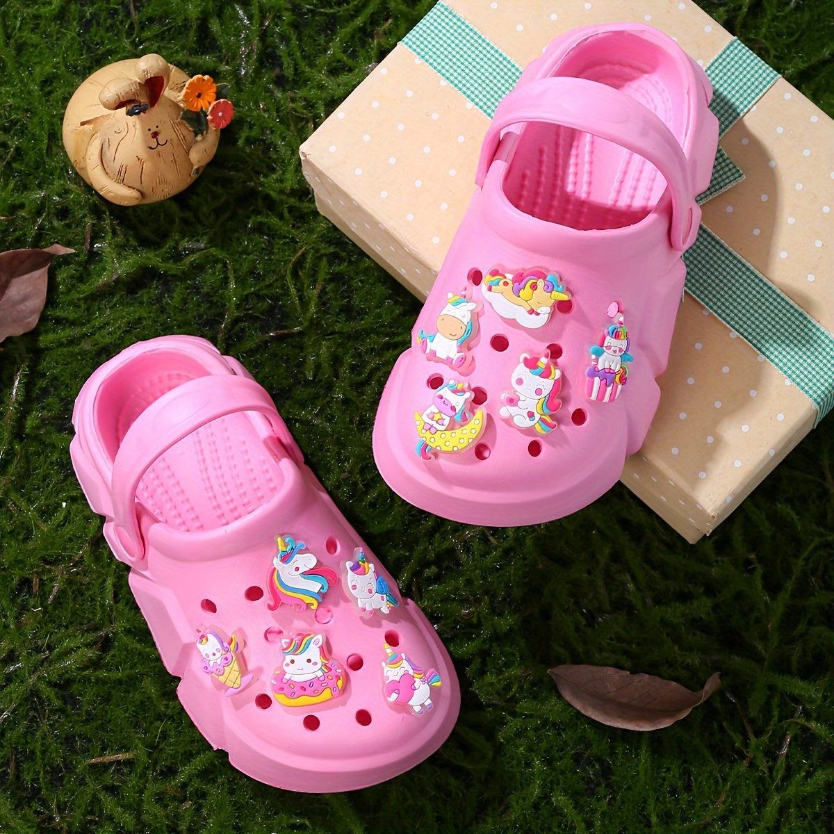 Children's Cartoon Clogs with Breathable EVA Sole and Insole All-Season Comfort for Ages 14 and Under