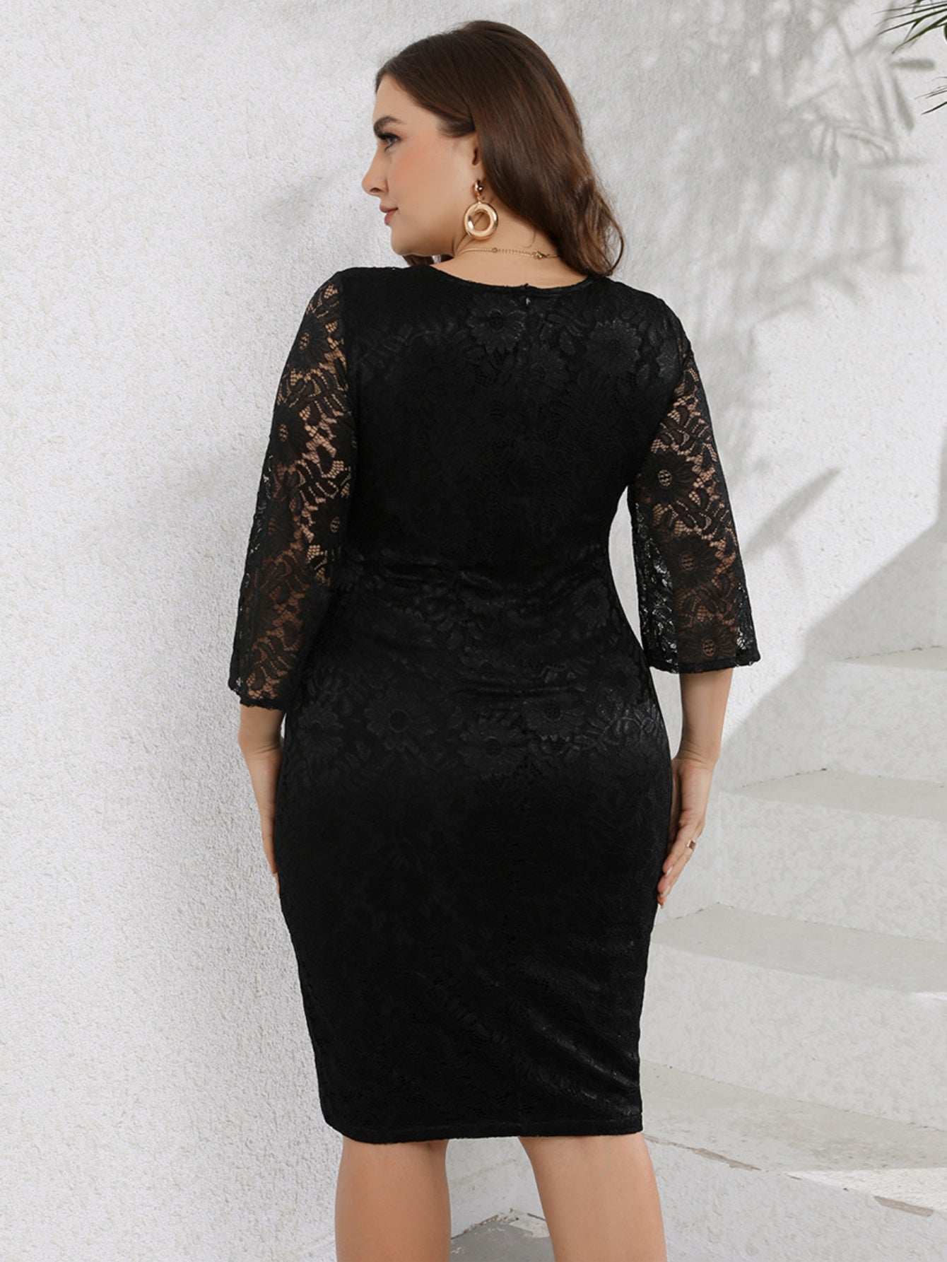 Plus Size Sleeveless Lace Midi Dress Black Ruffled Hem Formal Attire