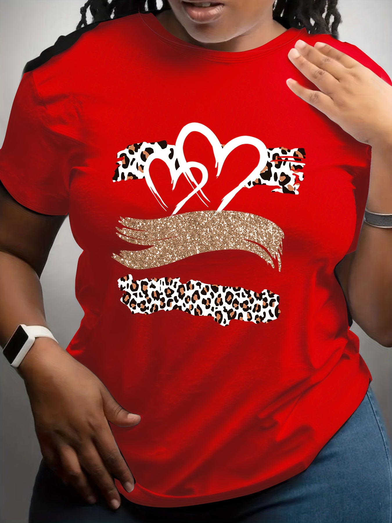 Plus Size Women's Short Sleeve T-Shirt Vibrant Yellow Leopard Print Glitter Heart