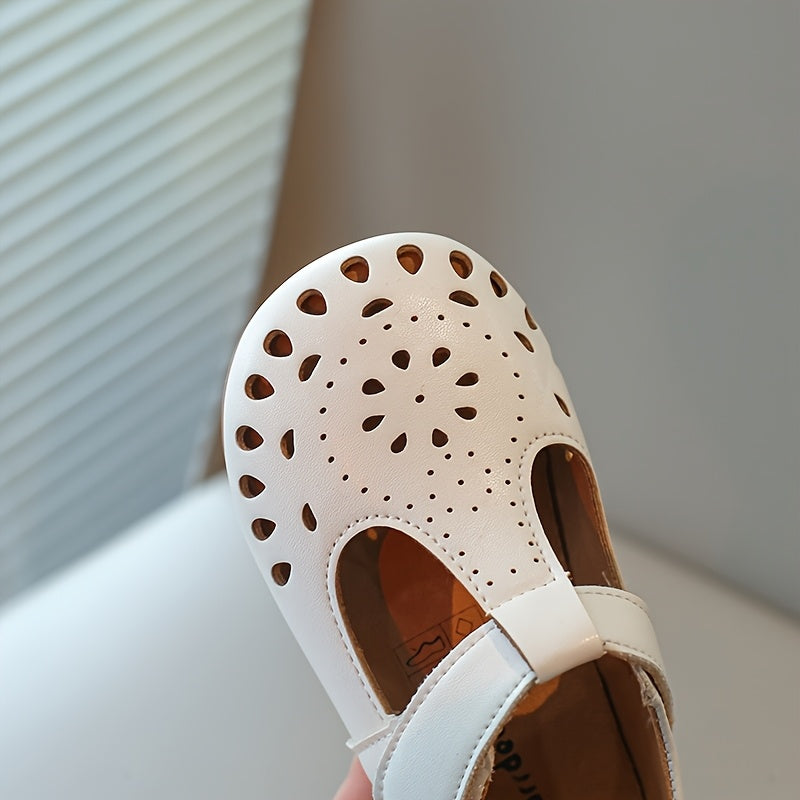 Oq Mary Jane qizlar poyabzallari, partiyalar va norasmiy kiyimlar uchun qopqoq va lenta bilan.