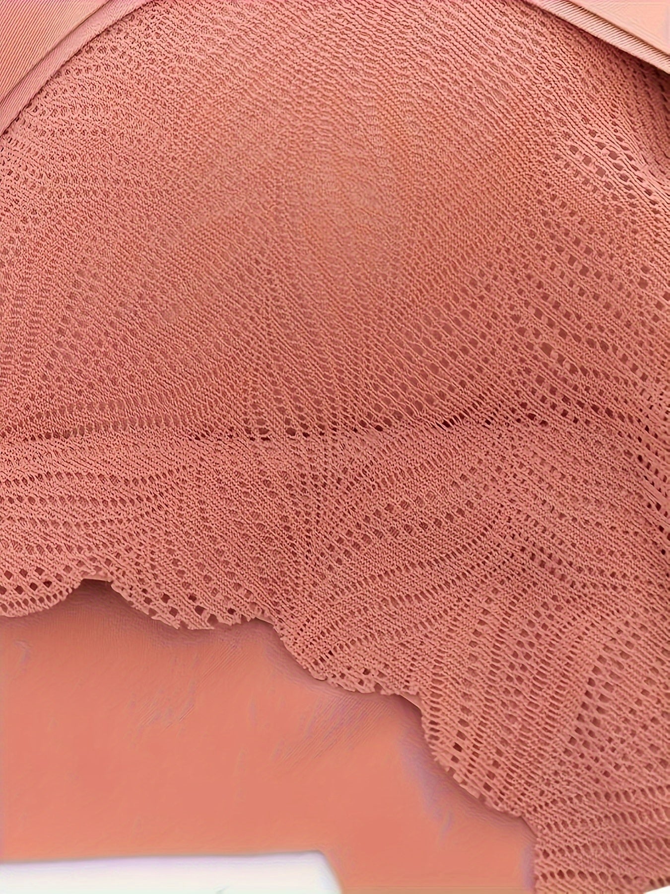 Lace tugma oldi kesilgan brassaj, mustahkam qarama-qarshi rangda, ayollar uchun ichki kiyim va ichki kiyimlar uchun qulay va nafas oladigan ko'taruvchi uslub