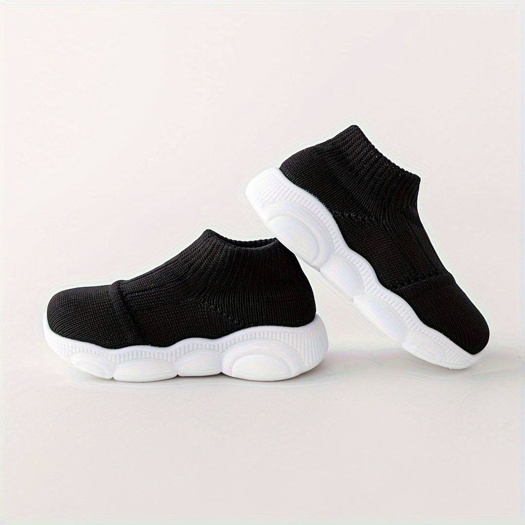 Kichkina bolalar uchun slip-on sport poyabzali, nafas oladigan mato, sirpanmaydigan rezina oyoq kiyimi, kundalik va sport uchun