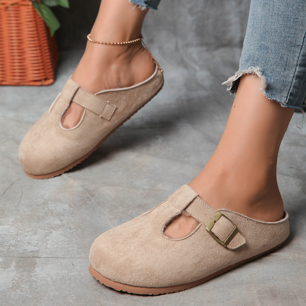 Women's Slip-On Mules with Thick Cushioned Sole Soft Breathable Fabric