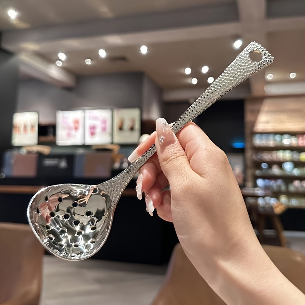 Stainless Steel Long-Handled Spoon Leak-Proof Kitchen Utensil for Home and Restaurant