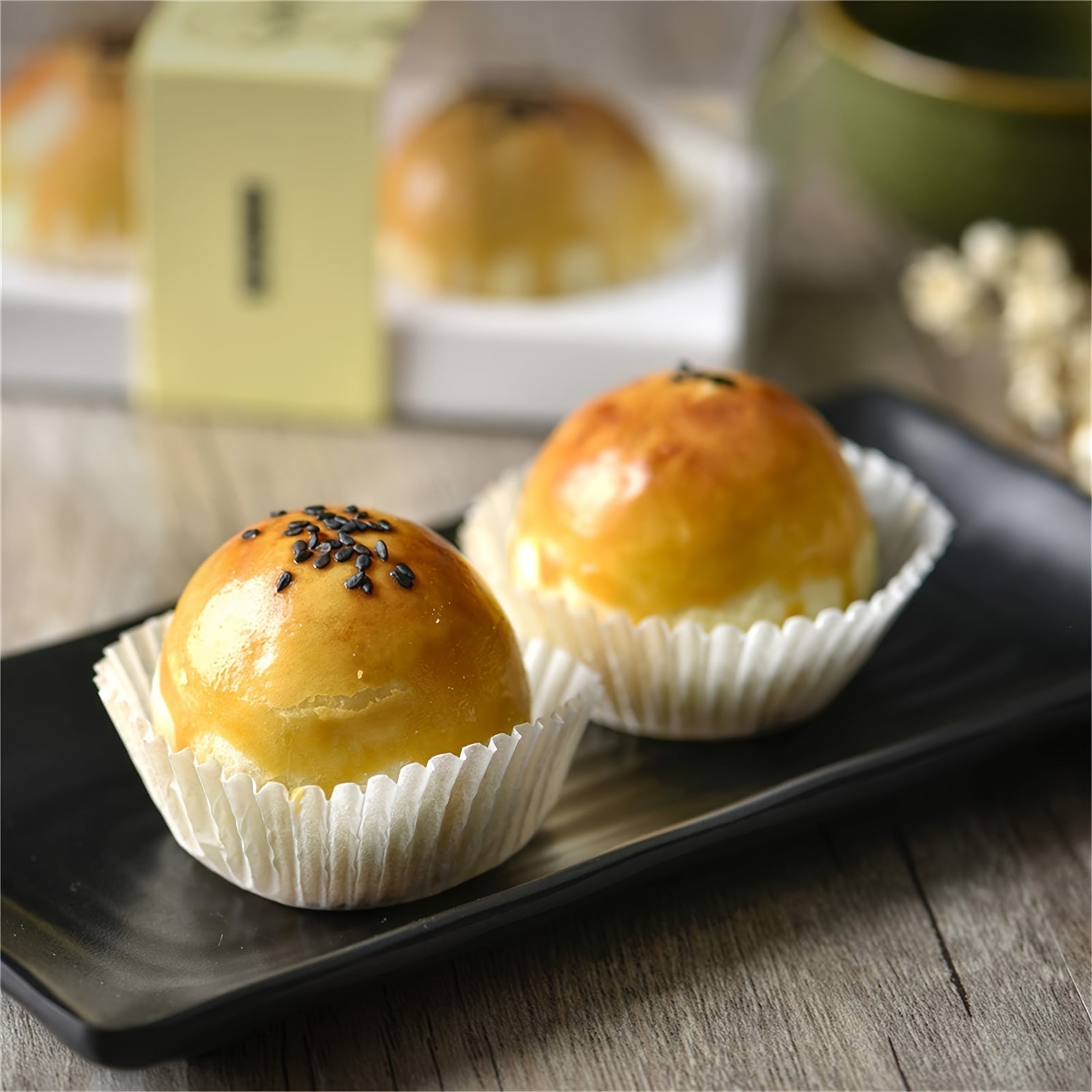 Pack of 200 White Cupcake Liners Disposable Paper Baking Cups 5x3cm