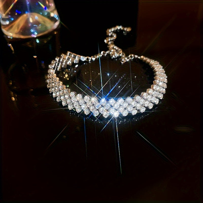 Ayollar uchun sozlanadigan olmos bilan bezatilgan kumush bilaguzuk