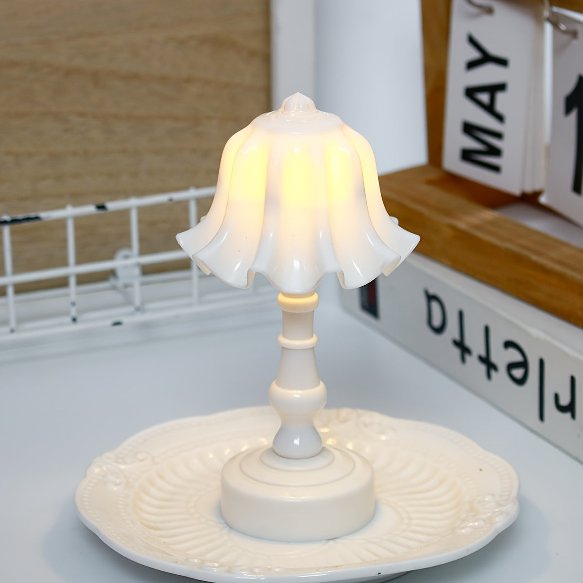 Mini Blossom LED Table Lamp for Bedroom Desk Living Room Decor