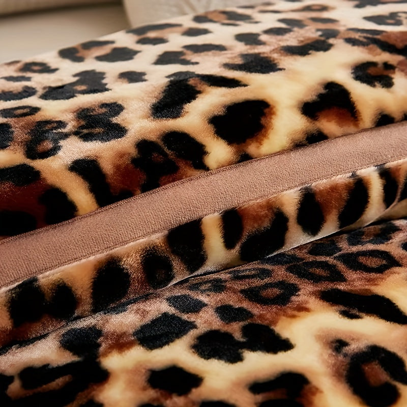 Leopard Print Plush Throw Blanket for Couch Bed Travel Soft Flannel Fleece