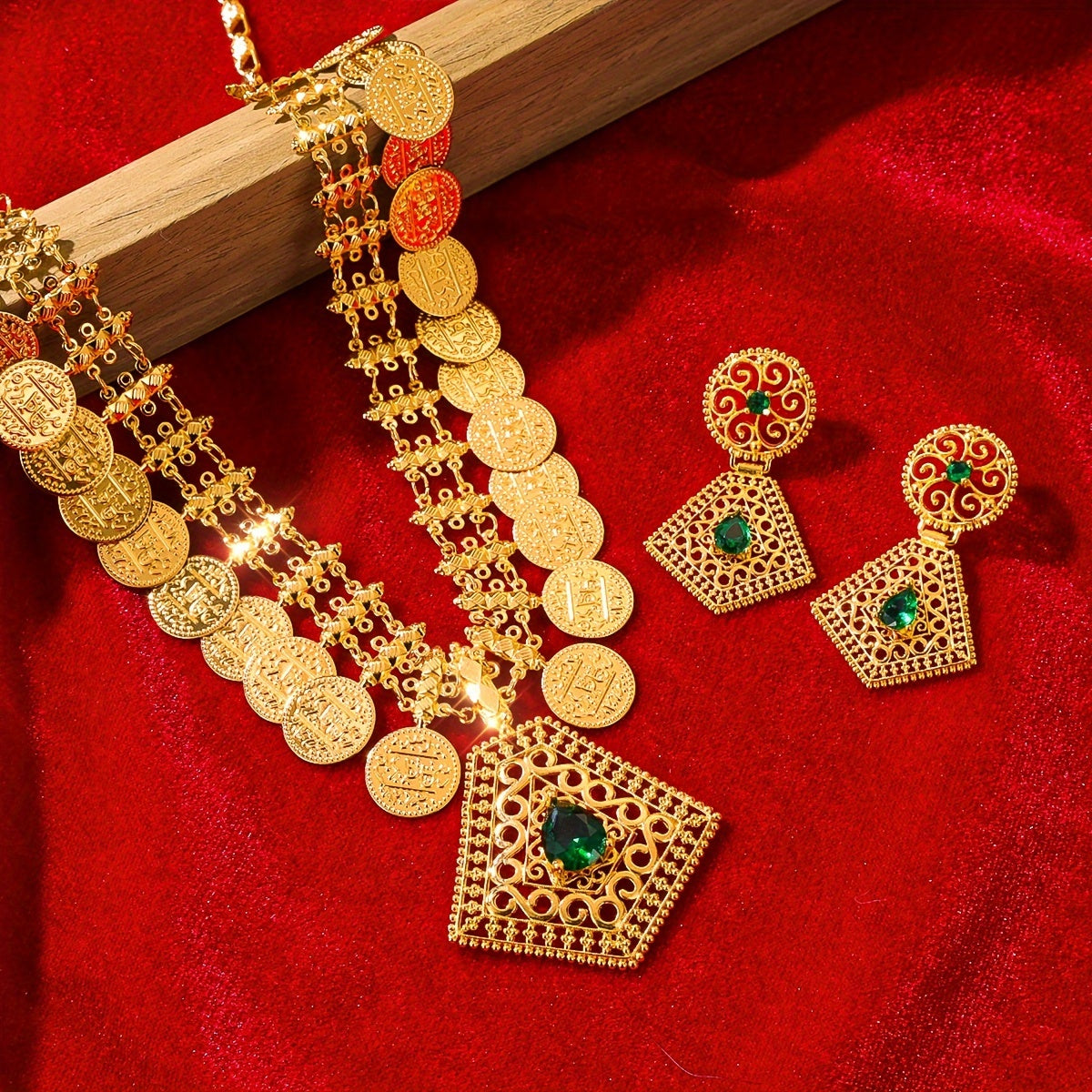 An'anaviy mis va oltin qoplangan zargarlik to'plami, Jhumka taqinchoq va bilaguzuk bilan