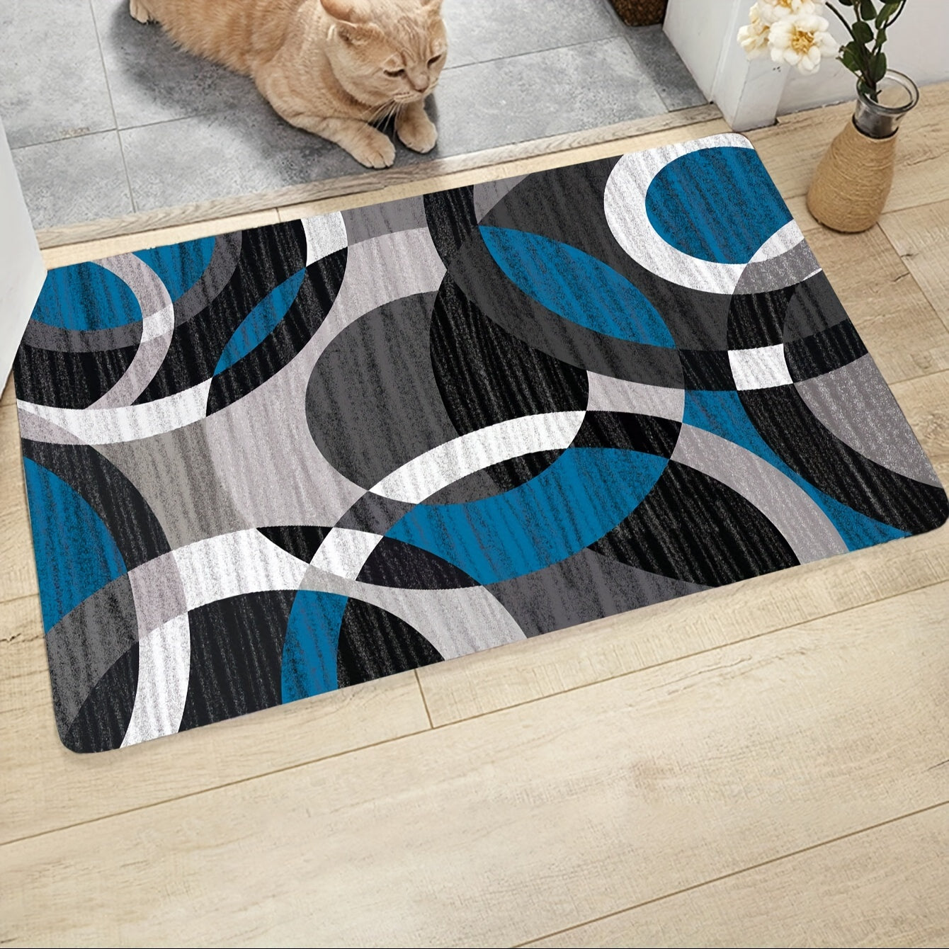 Modern Geometric Non-Slip Floor Mat for Living Room and Bedroom, Easy to Clean Polyester