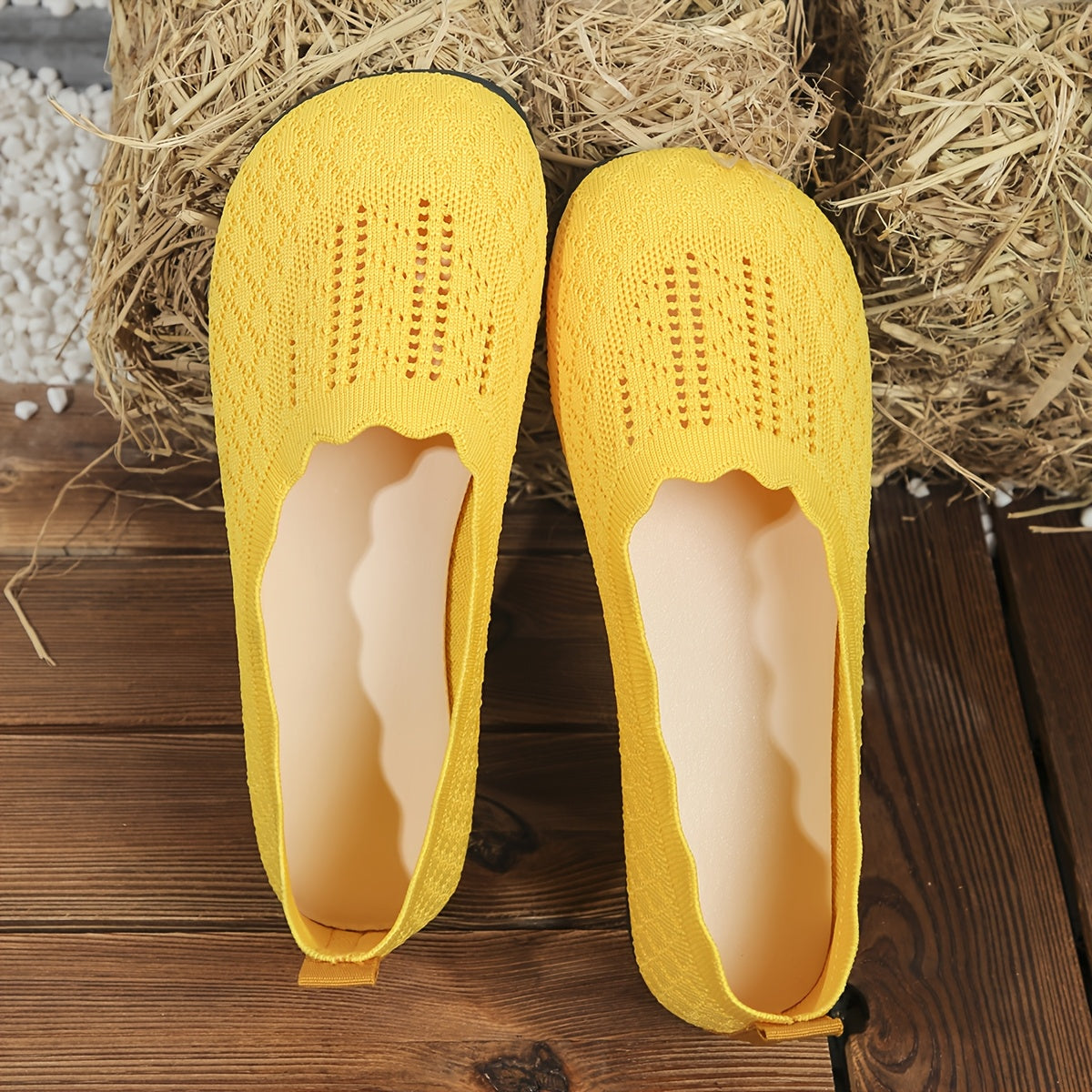 Women's Slip-On Flats Breathable Fabric Cushioned Insole Non-Slip Sole Black