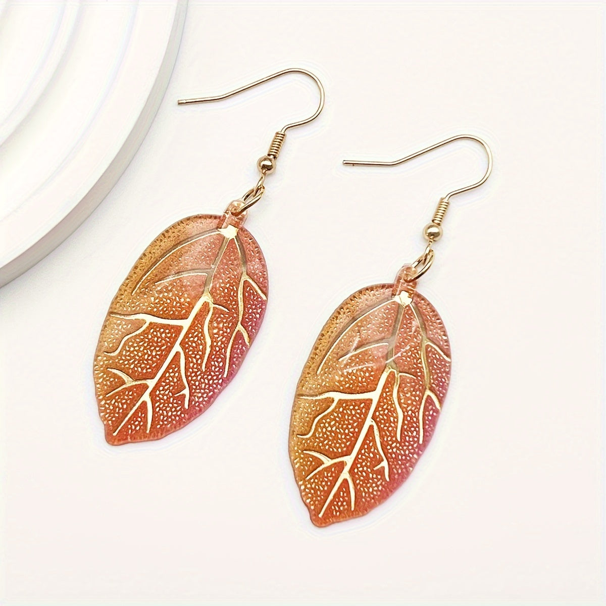 Ayollar uchun akril bargli sirg‘alar, gradient ranglar, engil, bohem uslubi