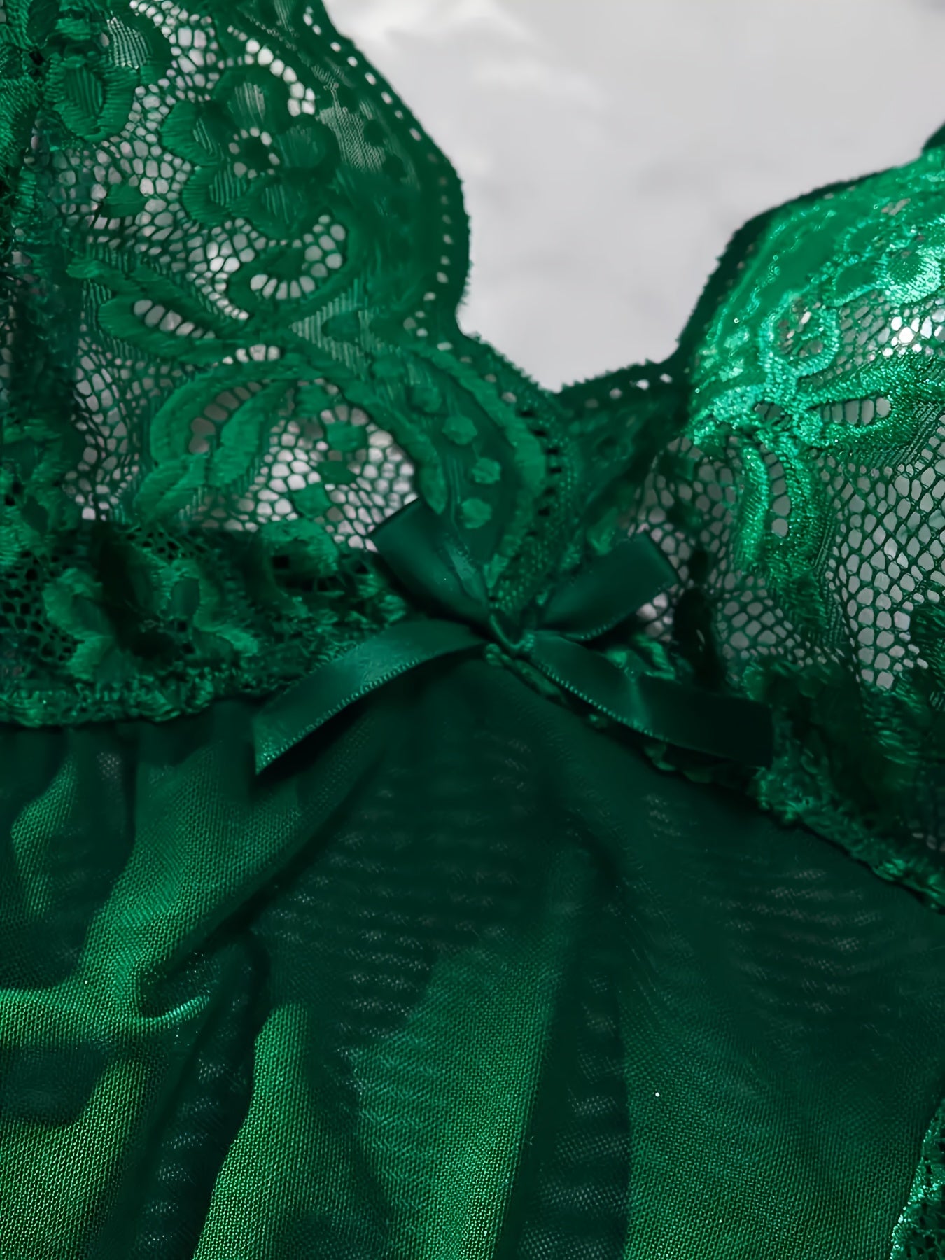 Комплект зеленого кружевного белья больших размеров с украшениями в виде вееров, бэби-долл и стринги