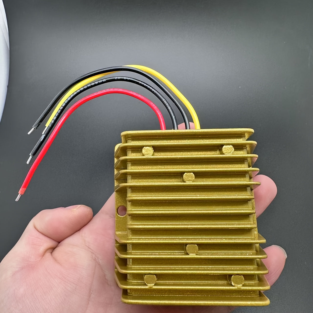 Convertidor elevador DC-DC de 9V-28V a 30V 10A 300W Fuente de alimentación