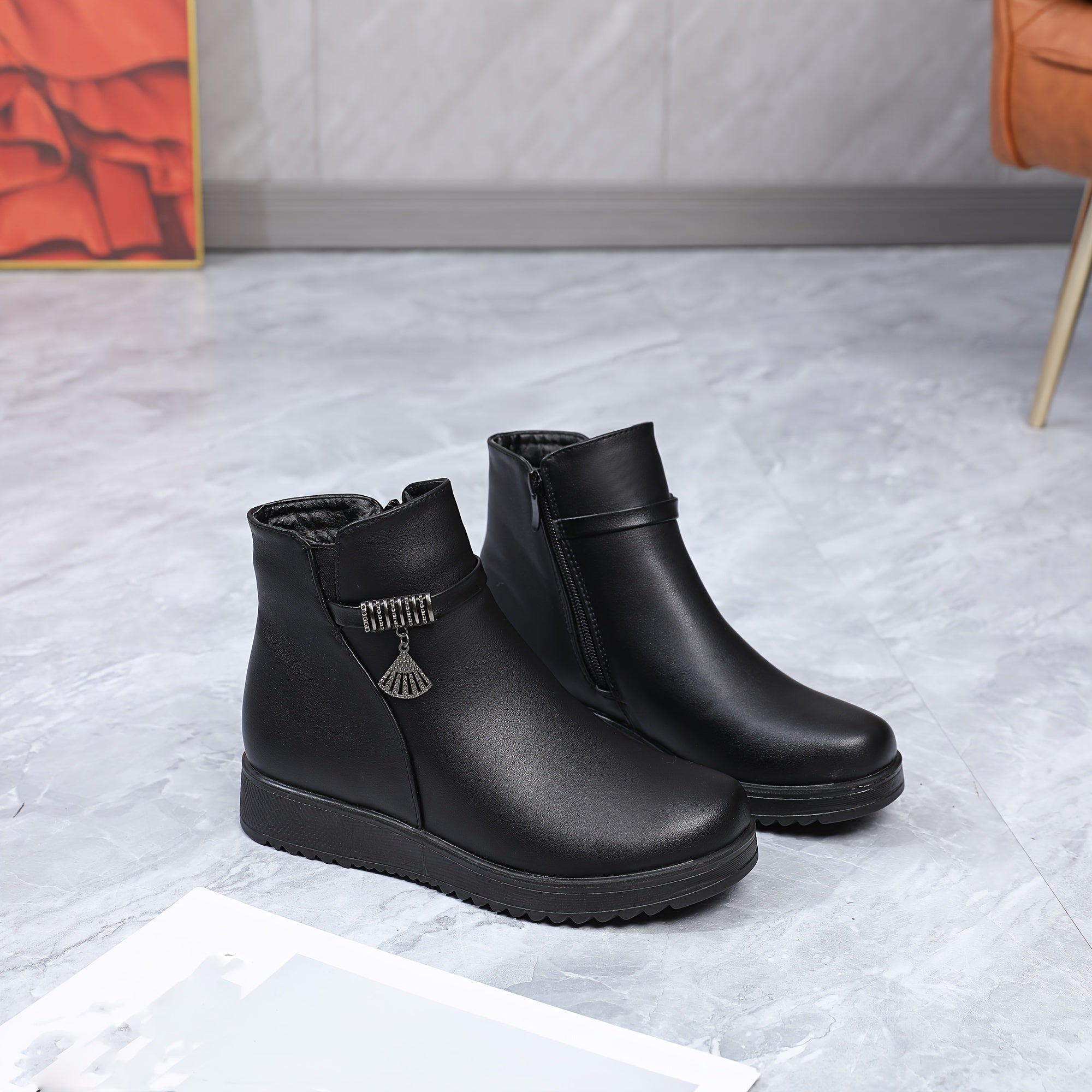 Women's Warm Furry Lined Winter Boots with Zipper and Thick PU Sole