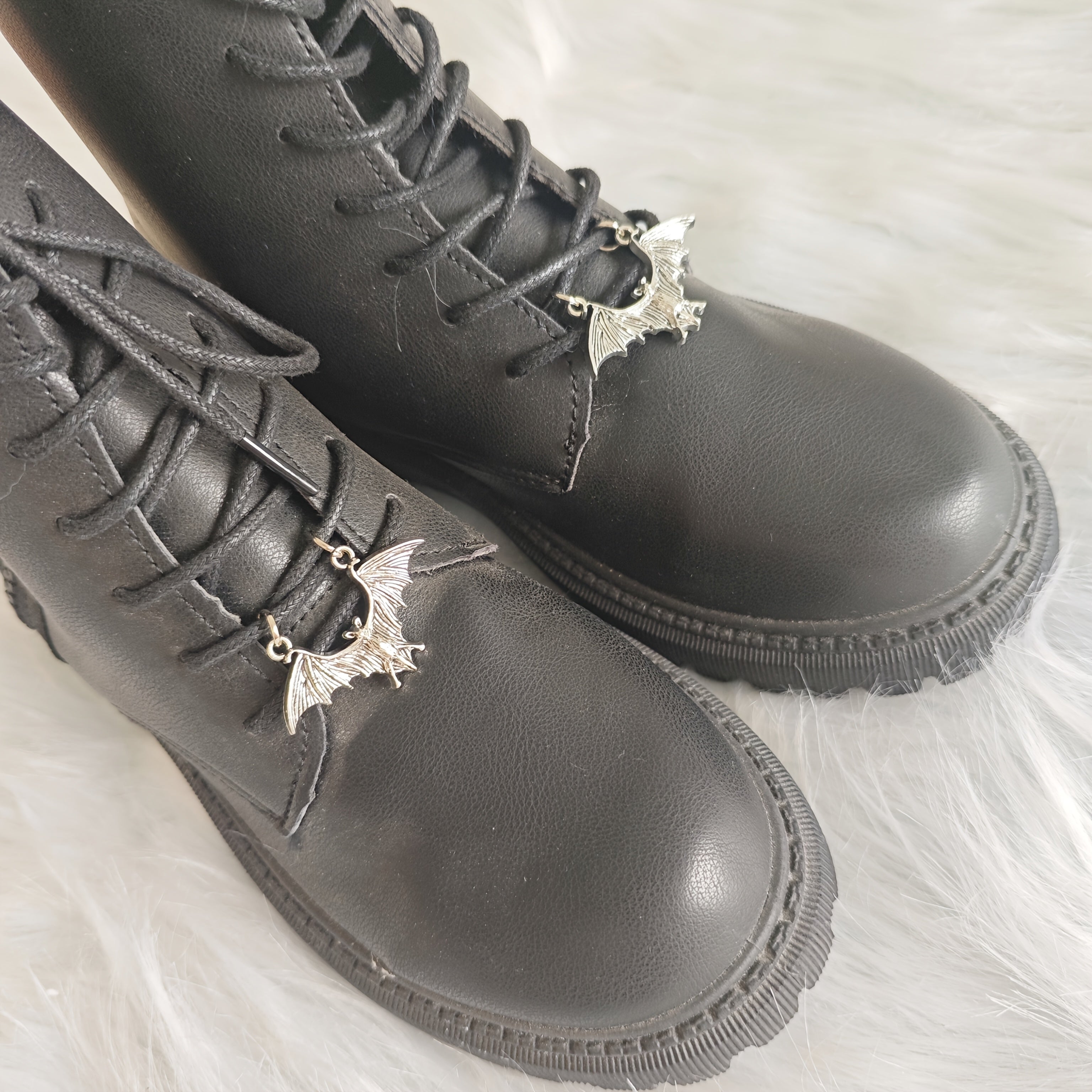 Gothic Punk Bat Shoe Charms Zinc Alloy Silver Distressed Accessories for Boots