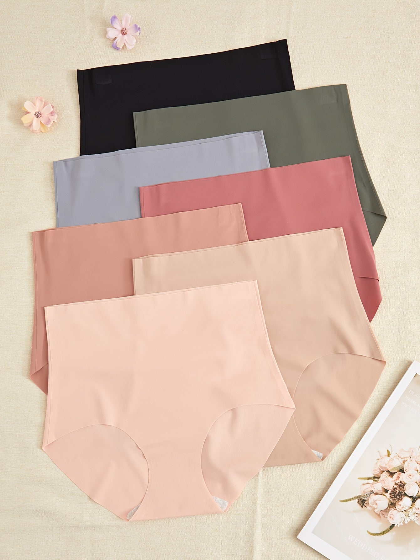 Set of 7 High-Waist Seamless Women's Briefs in Solid Nylon Blend