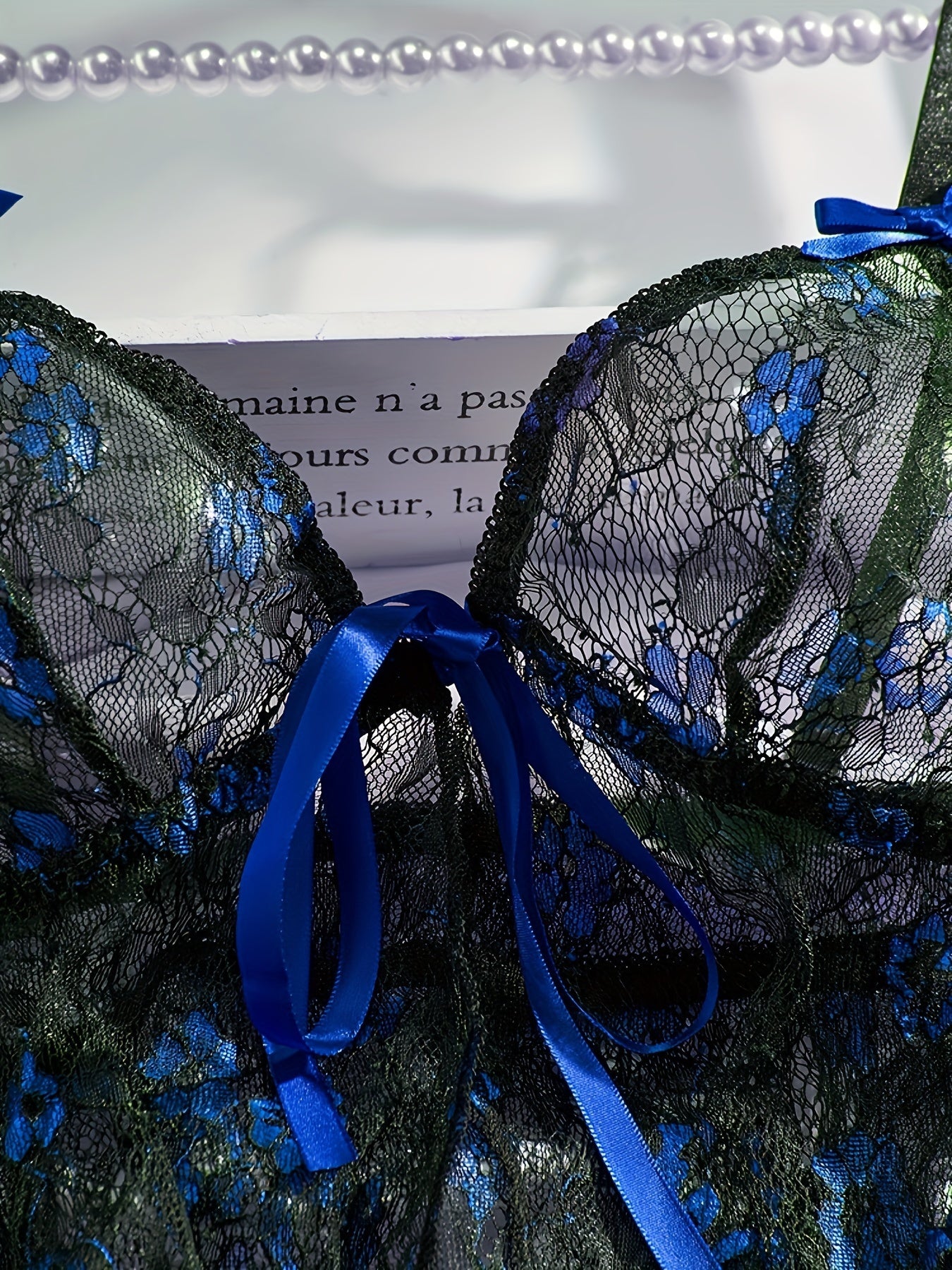 Women's Floral Lace Lingerie Set Semi-Sheer Bra and Panties