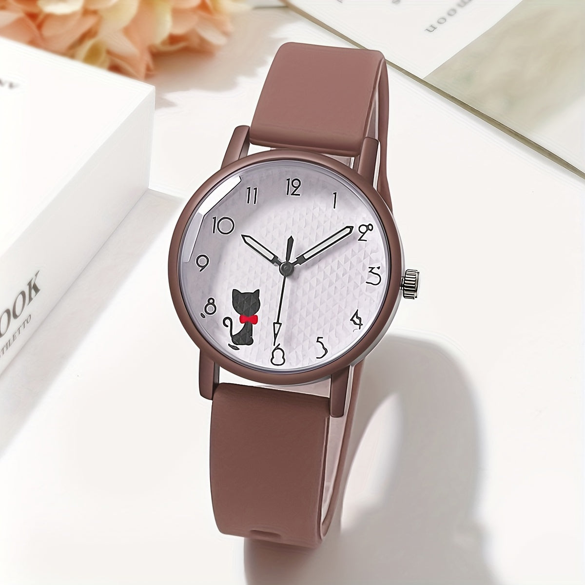 Women's Quartz Watch with Silicone Strap for Casual Street Sports