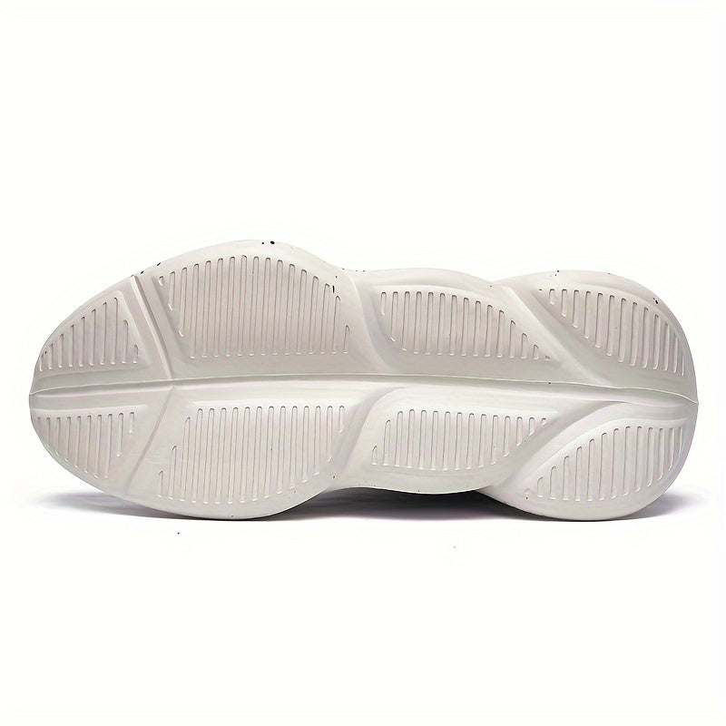 Erkaklar uchun zamonaviy yuqori to'plamli krossovkalar, ochiq havoda faoliyatlar uchun mukammal.