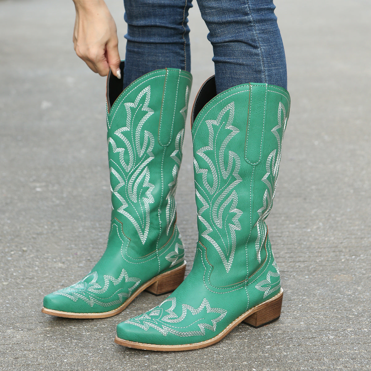 Women's Mid Calf Leather Western Cowboy Boots With Embroidery