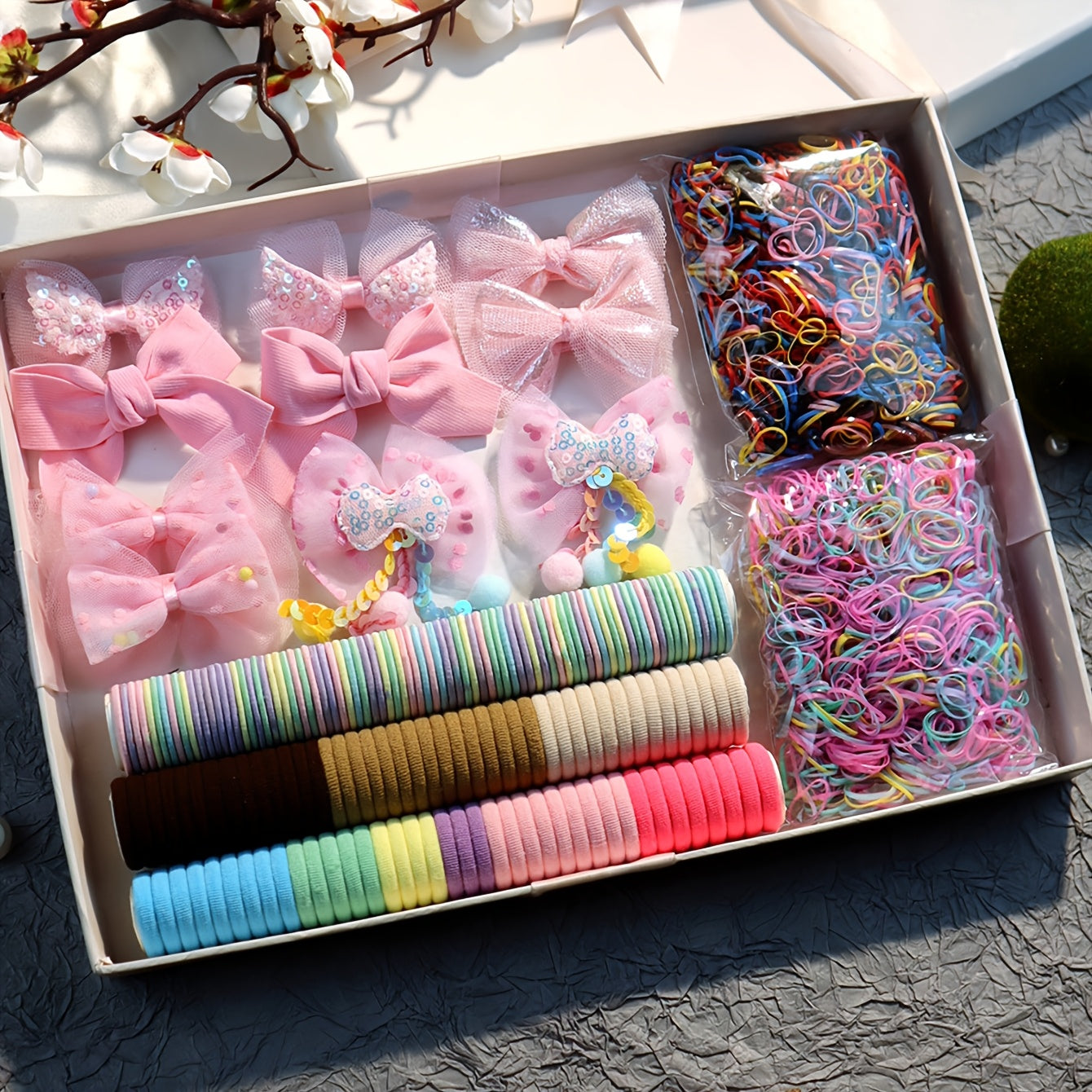 Set of 2160 Hair Ties Headbands and Clips for Women Casual Decoration