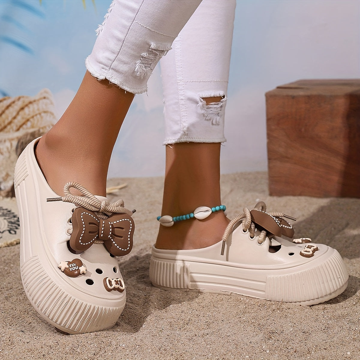 Women's Cartoon Wooden Clogs Lightweight EVA Sole Outdoor Garden Mules